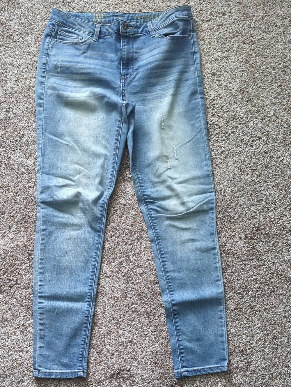 Light Wash Women's Skinny Jeans - Light Blue